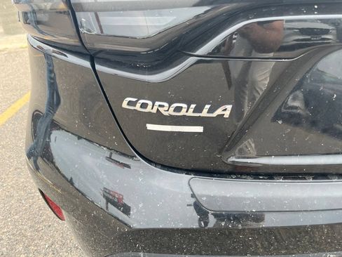 Used 2020 Toyota Corolla LE FWD image 17