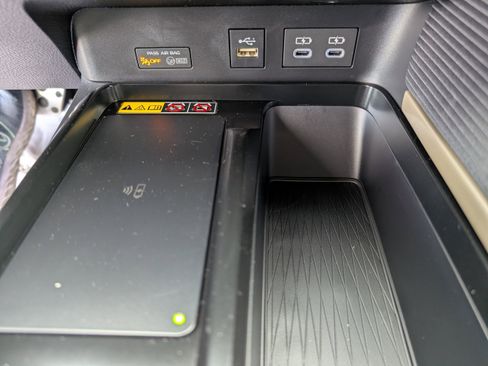 New 2026 Toyota Camry Hybrid image 16