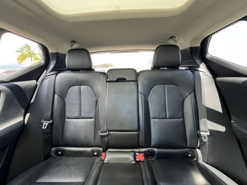 Used 2024 Volvo XC40 B5 Core AWD/4WD image 40