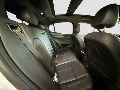 Used 2023 Alfa Romeo Stelvio Ti AWD/4WD image 29
