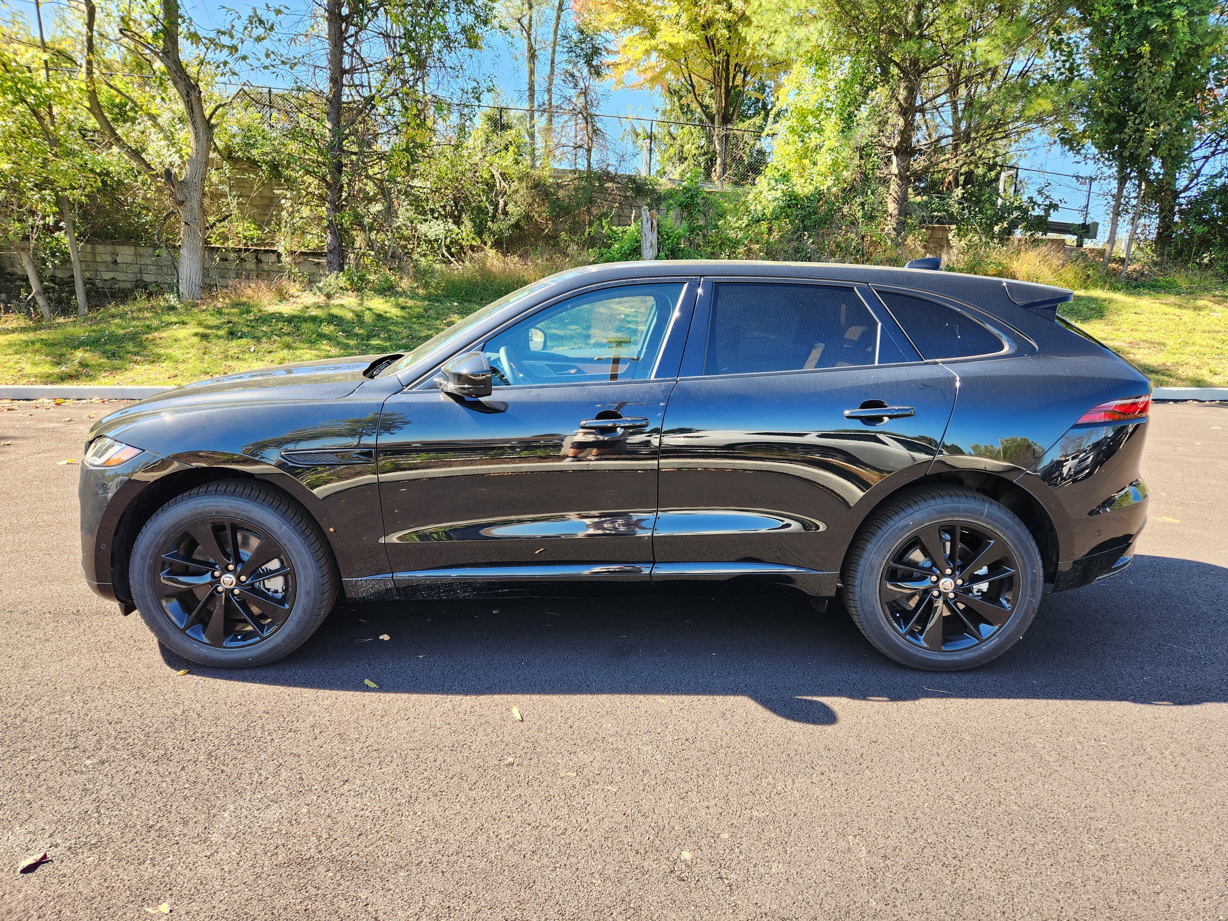 New 2026 Jaguar F-PACE R-Dynamic S AWD/4WD image 5