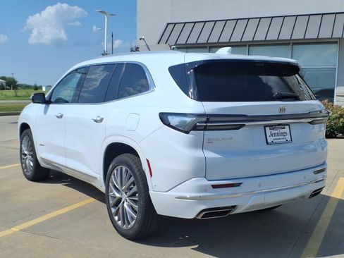 Used 2026 Buick Enclave Avenir w/ Super Cruise Package AWD/4WD image 3