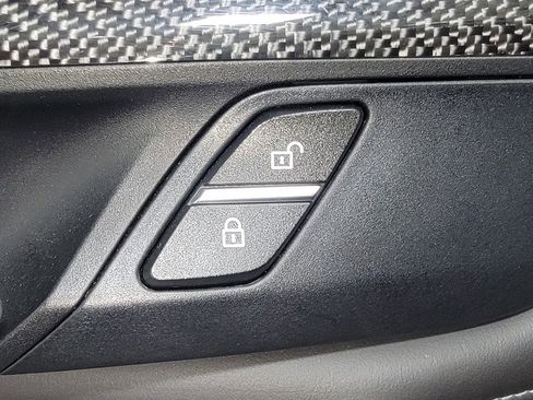 Used 2017 BMW X6 M image 18