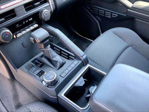Used 2026 Toyota 4Runner SR5 AWD/4WD image 16