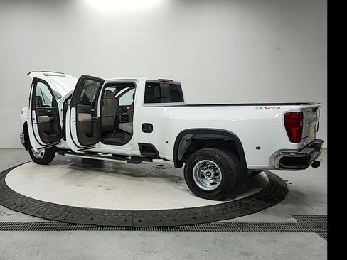 Used 2023 Chevrolet Silverado 3500 LTZ w/ LTZ Convenience Package AWD/4WD image 13