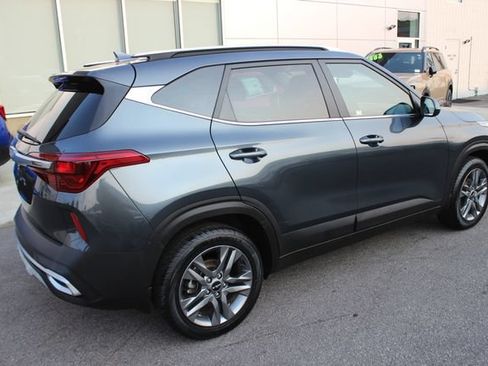 Used 2023 Kia Seltos S FWD image 27