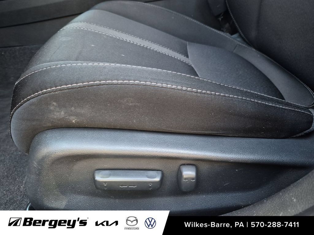 Used 2019 Honda Civic EX image 13