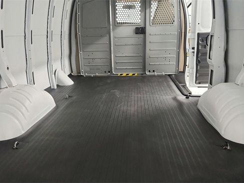 New 2025 Chevrolet Express 2500 image 26