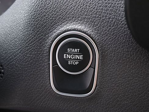 Used 2025 Mercedes-Benz Sprinter 2500 image 18