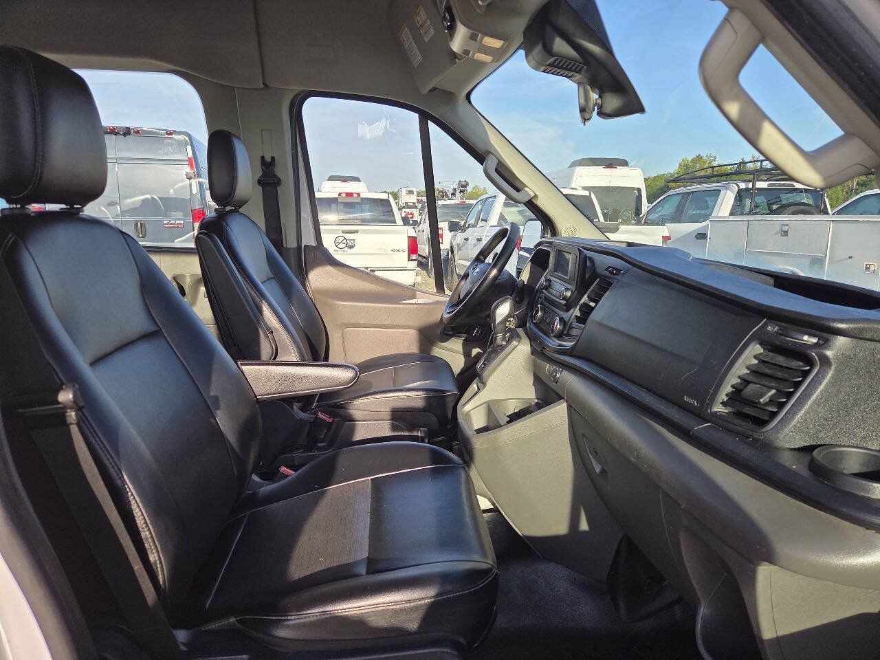 Used 2023 Ford Transit 350 XL AWD/4WD image 16