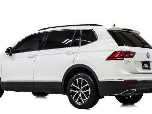 Used 2021 Volkswagen Tiguan SE FWD image 4