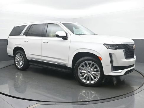 Certified 2023 Cadillac Escalade Premium Luxury AWD/4WD image 7