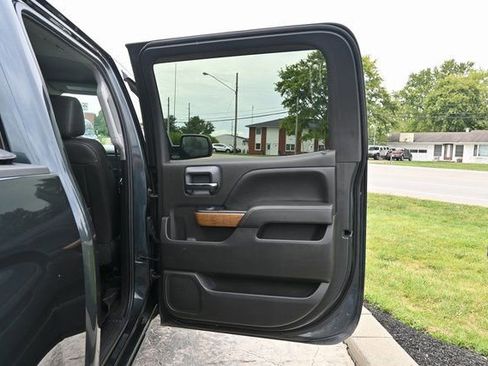 Used 2018 Chevrolet Silverado 1500 LTZ w/ Sport Package image 20