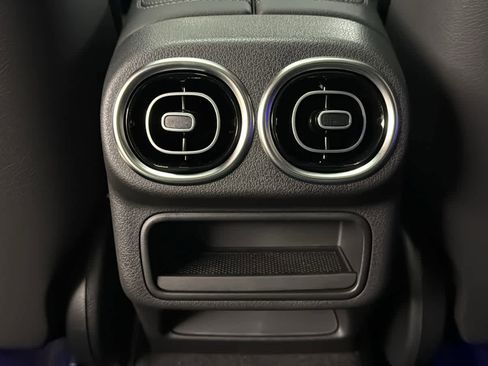 New 2025 Mercedes-Benz GLC 300 4MATIC image 29