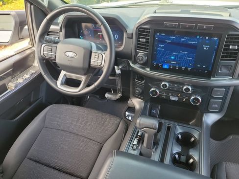 Used 2024 Ford F150 XLT w/ XLT Black Appearance Package RWD image 9