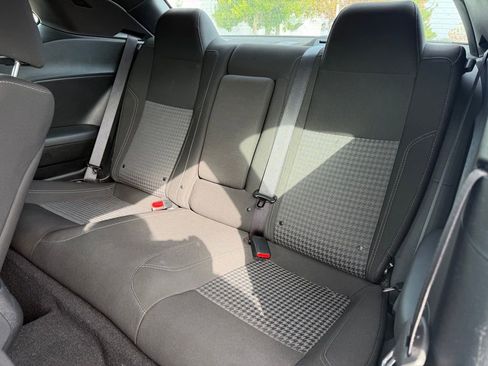 Used 2023 Dodge Challenger SXT image 14