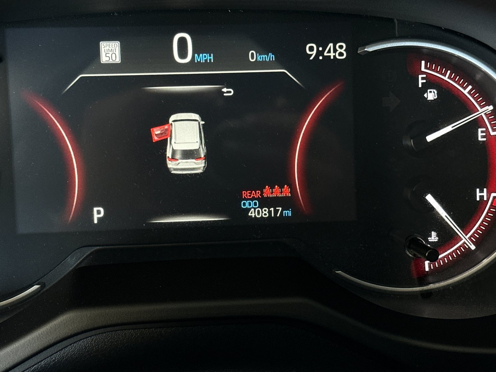Used 2025 Toyota RAV4 XLE FWD image 25