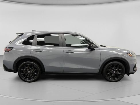 Used 2023 Honda HR-V Sport image 6