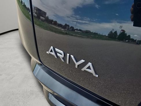 Used 2024 Nissan Ariya AWD image 29