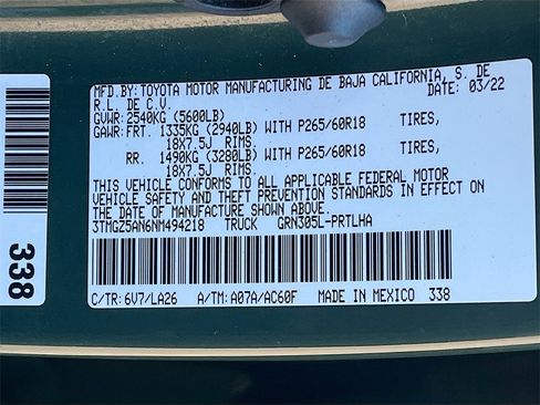 Used 2022 Toyota Tacoma Limited image 33