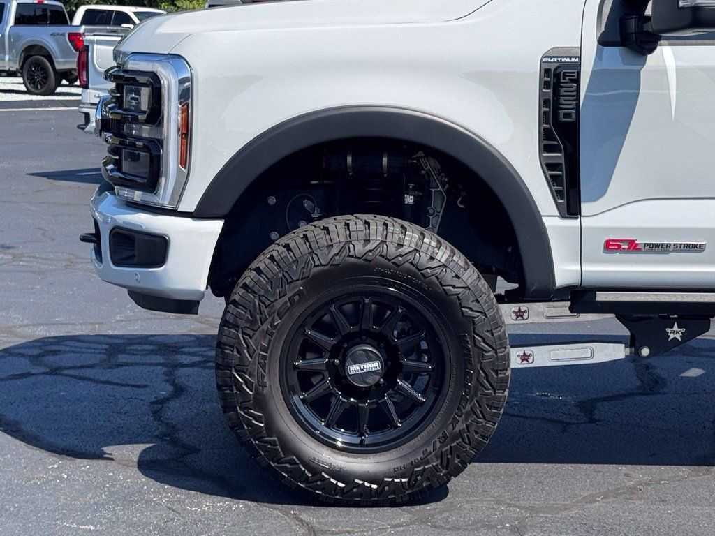 Used 2025 Ford F250 Platinum AWD/4WD image 44