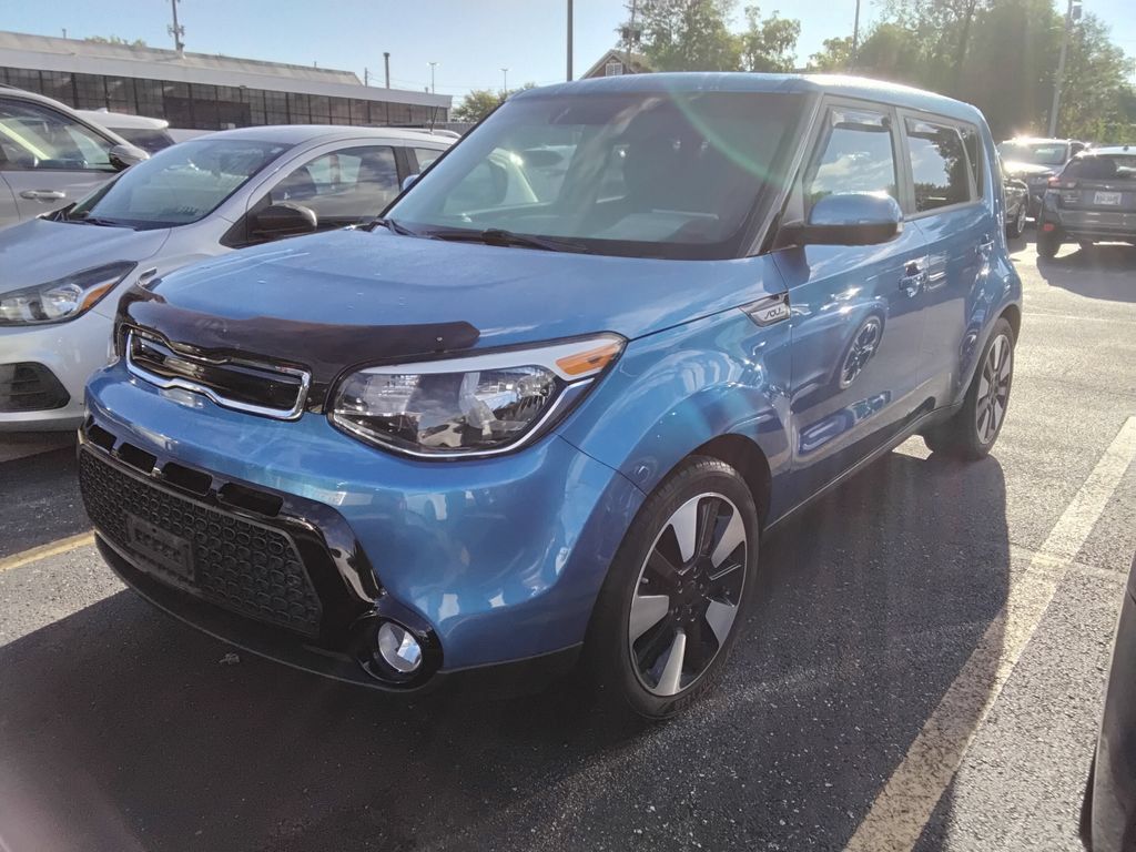 Used 2016 Kia Soul + w/ Designer's Package FWD image 2
