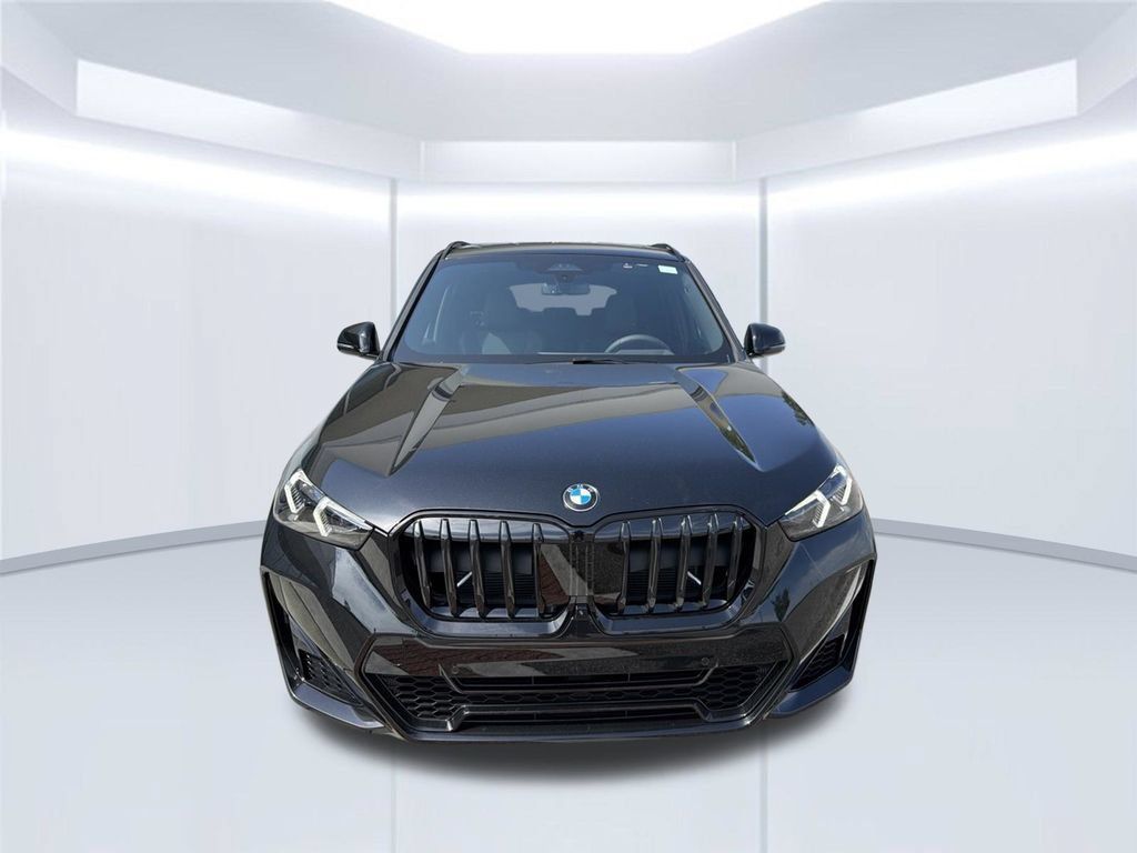 New 2026 BMW X1 xDrive28i w/ Technology Package AWD/4WD image 2