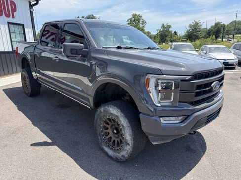 Used 2021 Ford F150 Lariat w/ Equipment Group 502A High AWD/4WD image 6