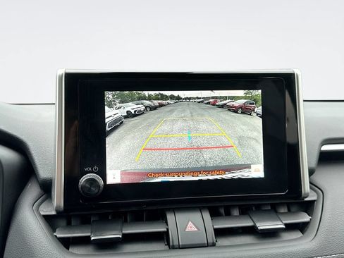 Used 2025 Toyota RAV4 XLE FWD image 23