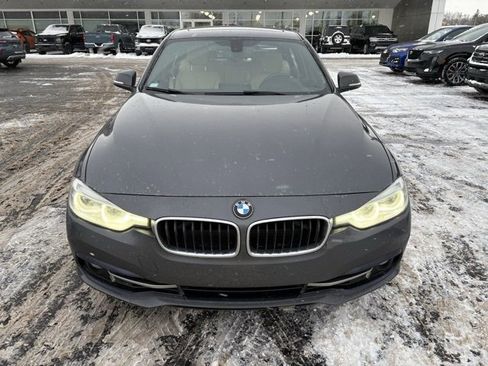 Used 2018 BMW 330i xDrive 330i xDrive w/ Convenience Package image 8