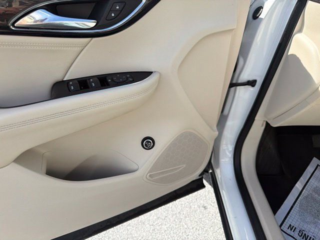 Used 2021 Buick Envision Preferred AWD/4WD image 12