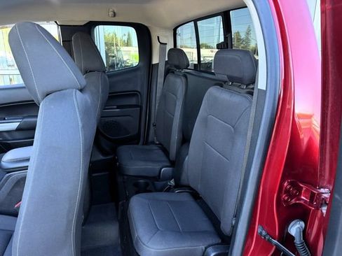 Used 2021 Chevrolet Colorado LT w/ LT Convenience Package RWD image 16