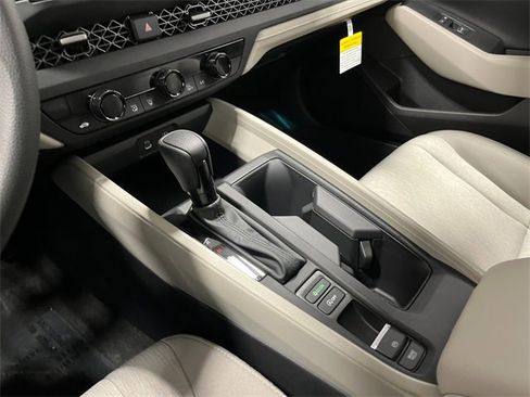 New 2025 Honda Accord SE image 19