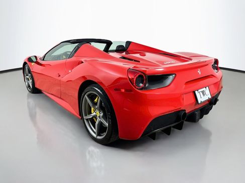 Used 2018 Ferrari 488 Spider RWD image 65