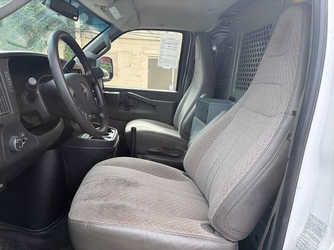 Used 2016 GMC Savana 2500 w/ Savana Pro Plus Package RWD image 16