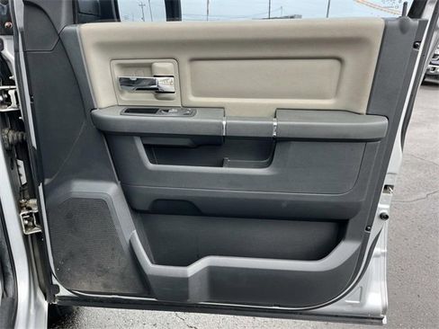 Used 2012 RAM 1500 Big Horn w/ Luxury Group image 28