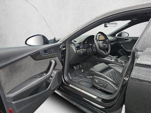 Used 2019 Audi S5 Premium Plus w/ Premium Plus image 18