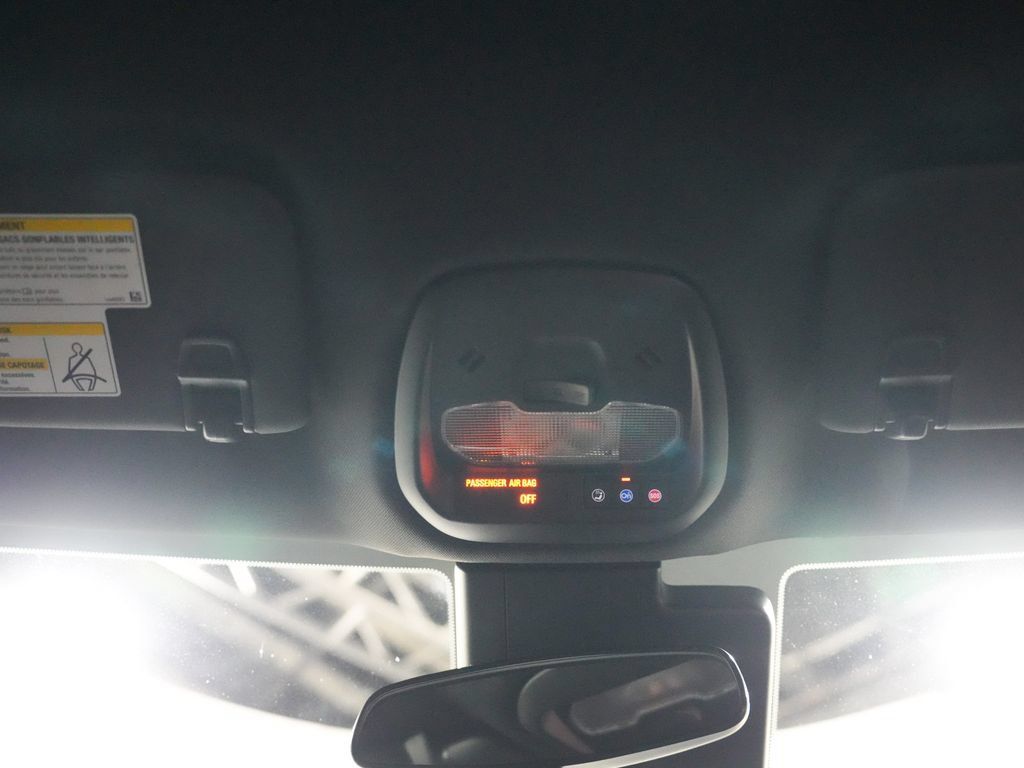 Used 2025 Buick Envista Preferred w/ Convenience I Package FWD image 37