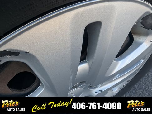 Used 2018 Dodge Grand Caravan SE w/ UConnect Hands-Free Group image 10