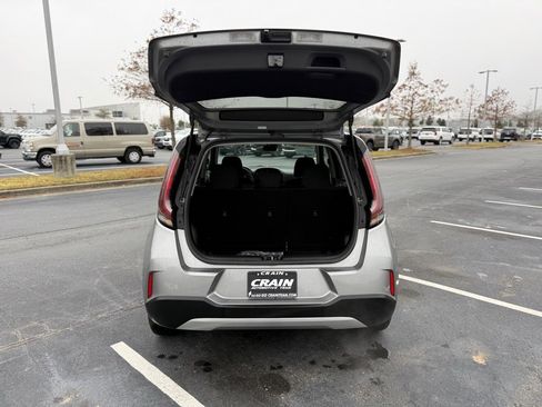 Used 2024 Kia Soul LX w/ Option Group 015 image 7