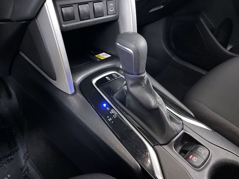 Used 2023 Toyota Corolla Cross LE image 17