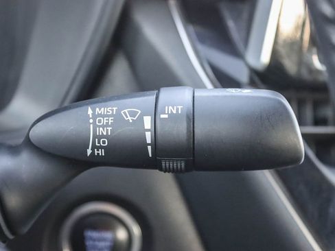 Used 2020 Toyota Corolla SE image 51