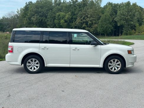 Used 2012 Ford Flex SE FWD image 4