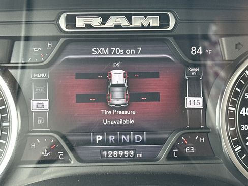 Used 2019 RAM 1500 Laramie AWD/4WD image 29
