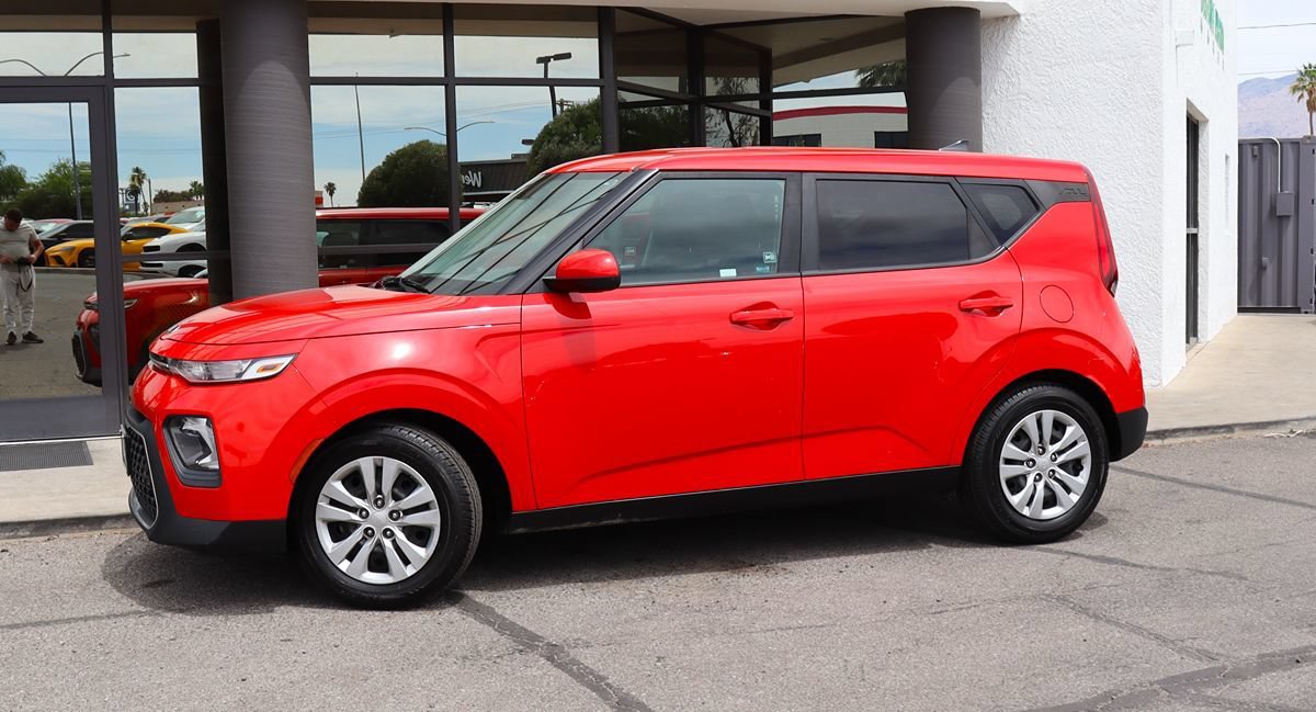 Used 2020 Kia Soul LX FWD image 4