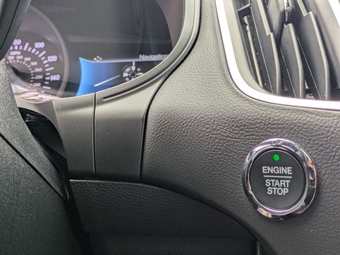 Certified 2022 Ford Edge Titanium w/ Equipment Group 301A image 24