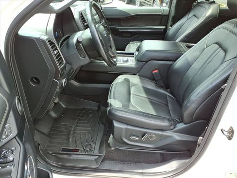 Used 2021 Ford Expedition Limited AWD/4WD image 5