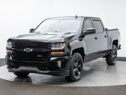 Used 2018 Chevrolet Silverado 1500 LT w/ All Star Edition image 2