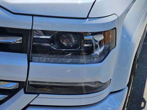 Used 2018 Chevrolet Silverado 1500 LTZ Z71 w/ LTZ Plus Package AWD/4WD image 10