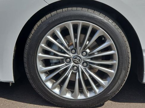 Used 2022 Toyota Avalon Limited w/ Advanced Safety Package FWD image 26
